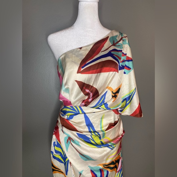 NWT! Luxxel Satin Faux Wrap Tropical Floral One Shoulder Midi Dress - Size S - Picture 5 of 7